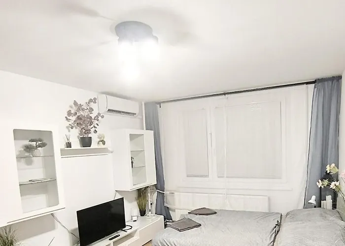 Zafir Garzon Apartament Győr